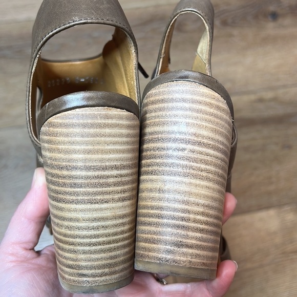 Coclico Brown Leather Strappy Sandals with Block Heel Size 38/7.5 - Picture 6 of 9